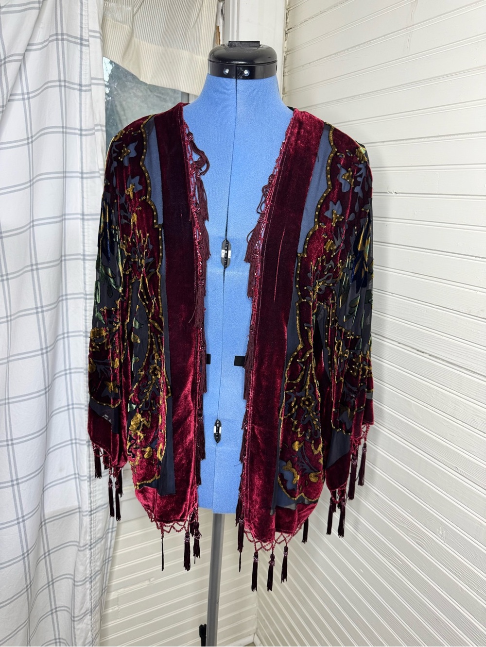 Velvet Embroidered Open-Front Women's Sweater - Burgundy